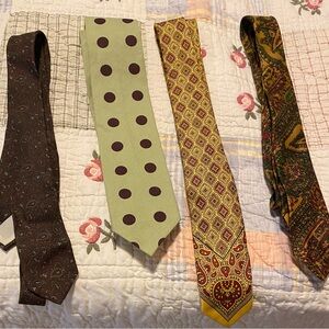 Paisley Brown Tie